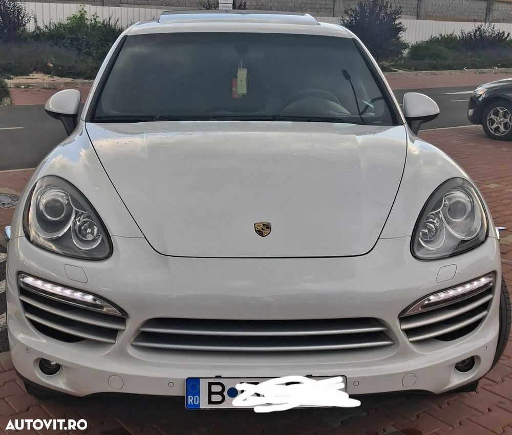 Porsche Cayenne - 1