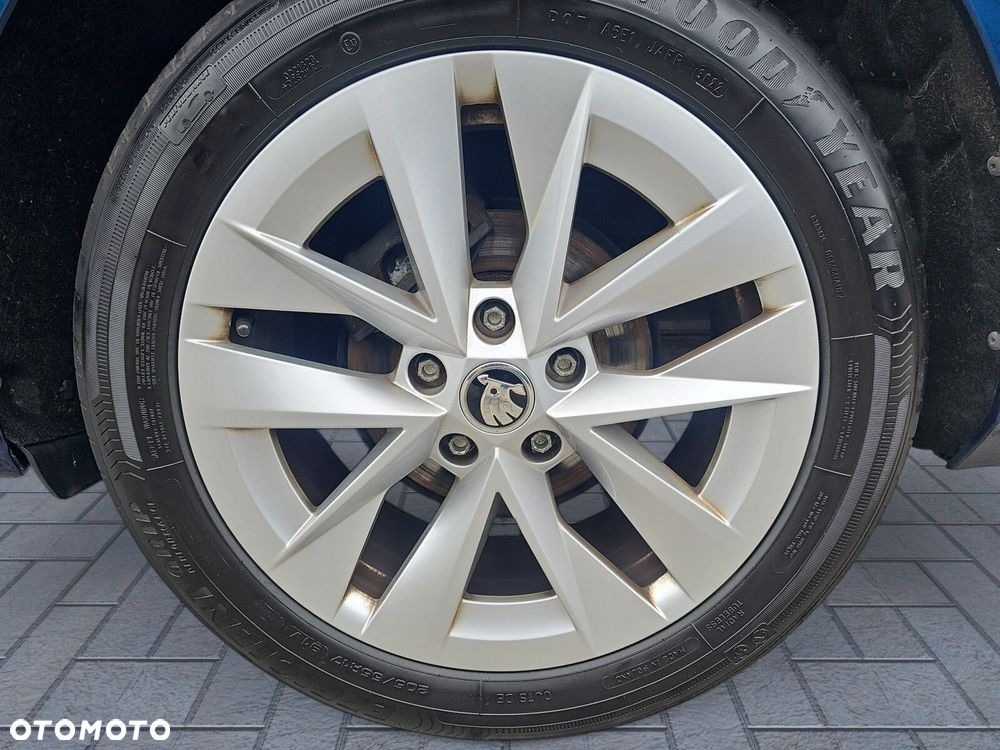 Skoda Octavia 2.0 TDI Style DSG - 25