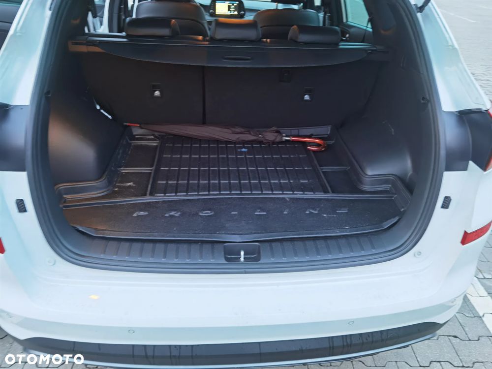 Hyundai Tucson 1.6 CRDi 48V-Hybrid 2WD DCT Select - 10