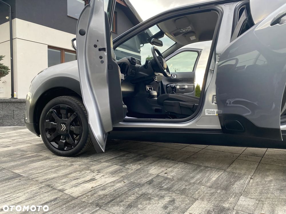Citroën C4 Cactus 1.2 PureTech GPF Shine S&S - 22