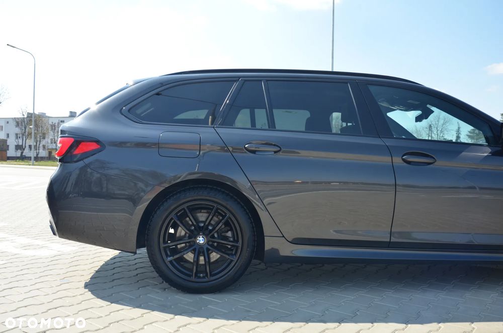 BMW Seria 5 520d Sport - 5
