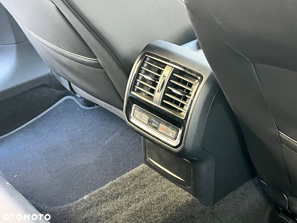 Volkswagen Arteon 2.0 TSI Elegance DSG - 19