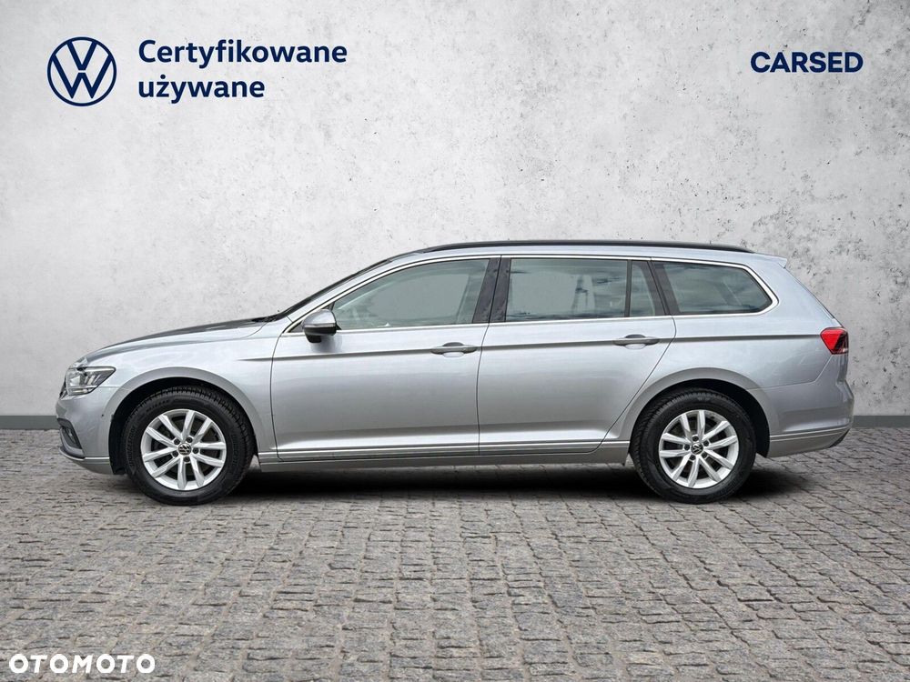 Volkswagen Passat - 4