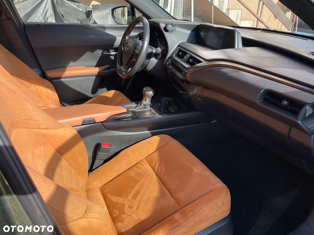 Lexus UX 200 GPF Business 2WD - 6