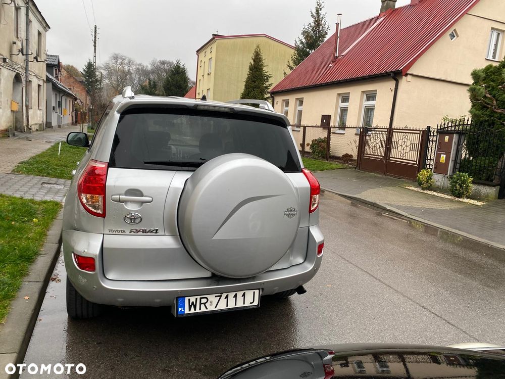 Toyota RAV4 2.2 D-4D Premium - 3