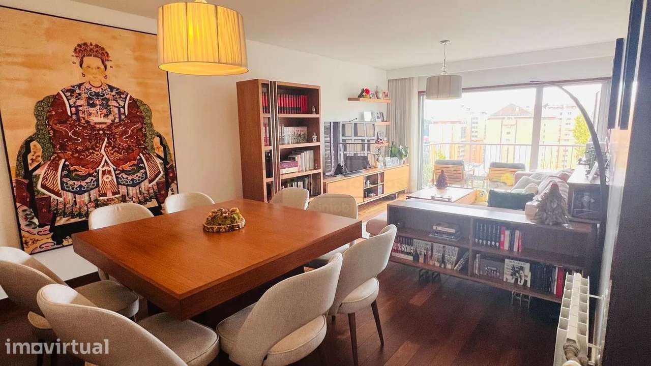 T2 de Prestígio em Condomínio Privado | Arrábida - Grande imagem: 5/27