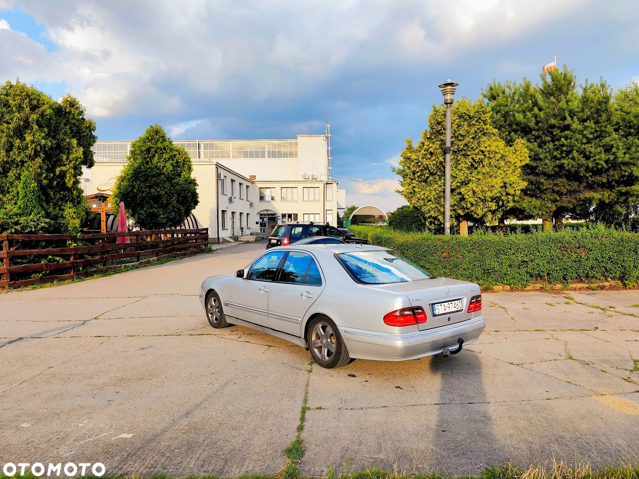 Mercedes-Benz Klasa E - 4