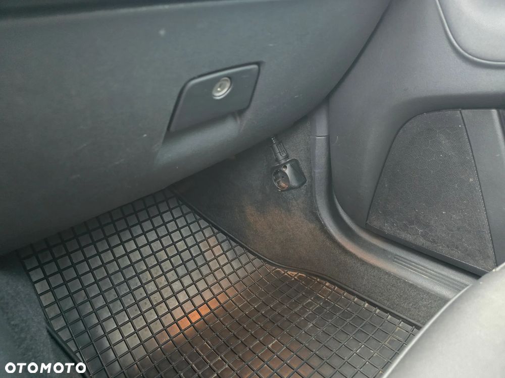 Volvo V50 1.8 Momentum - 16