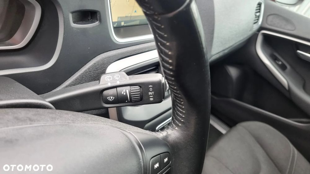 Volvo V40 Cross Country D2 - 25