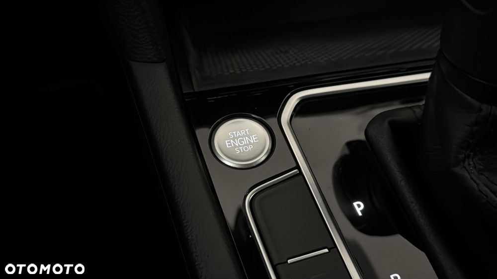 Volkswagen Passat Variant 2.0 TDI EVO Business DSG - 19