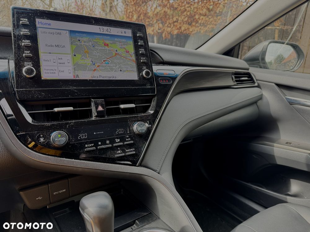 Toyota Camry 2.5 Hybrid Executive CVT - 11