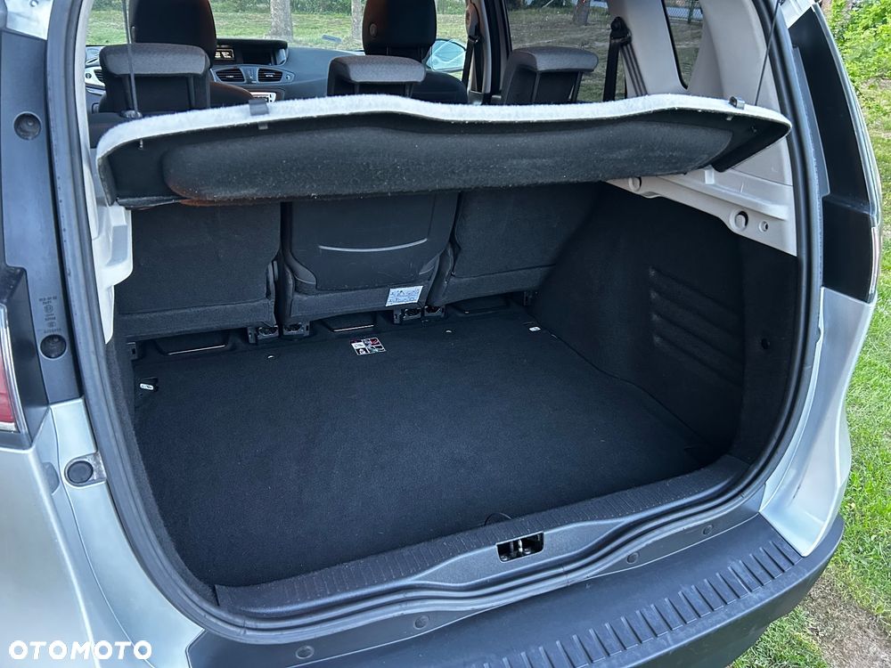 Renault Scenic 1.5 dCi Life - 13