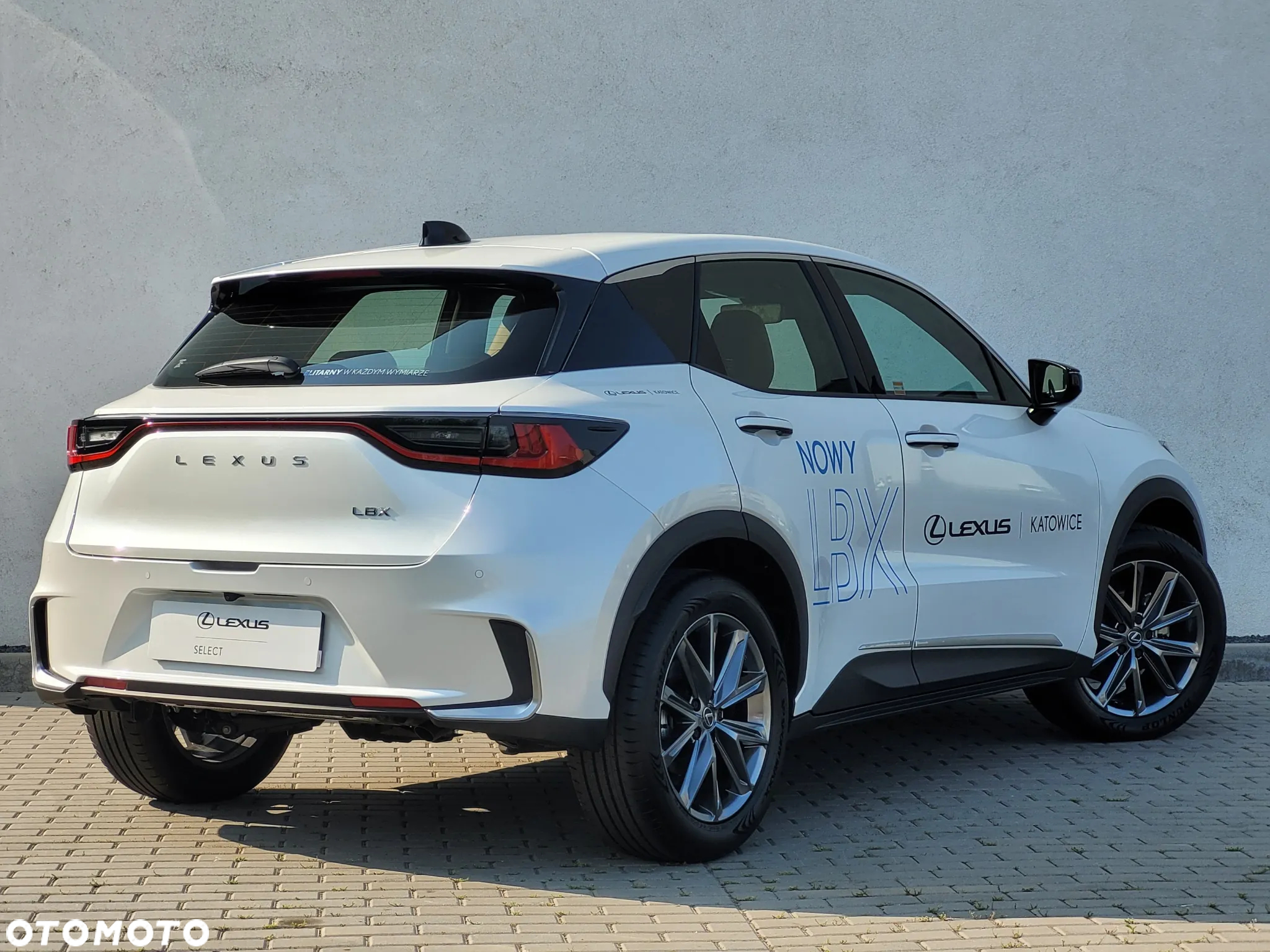 Lexus LBX 1.5 Hybrid Relax AWD - 6