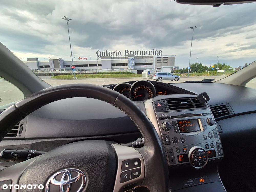 Toyota Verso 1.8 Sol 7os - 10