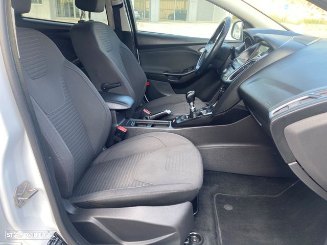 Ford Focus SW 1.5 TDCi Titanium - 29