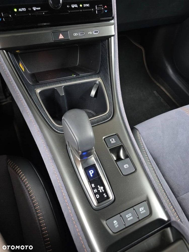 Lexus LBX 1.5 Hybrid Cool - 16