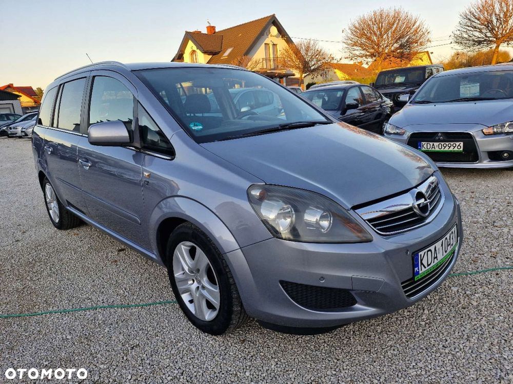 Opel Zafira - 12