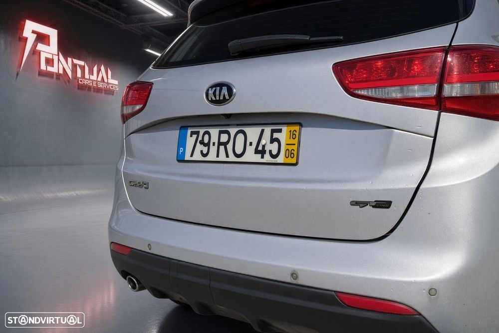 Kia Ceed SW 1.6 CRDi GT Line - 33
