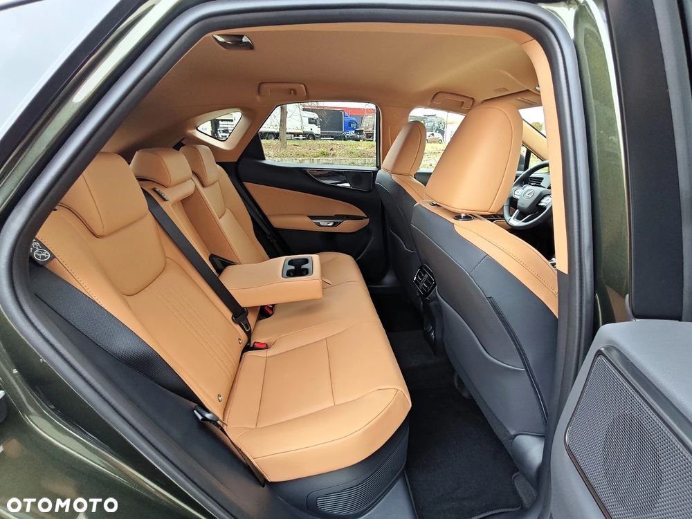 Lexus NX 350h Prestige AWD - 16