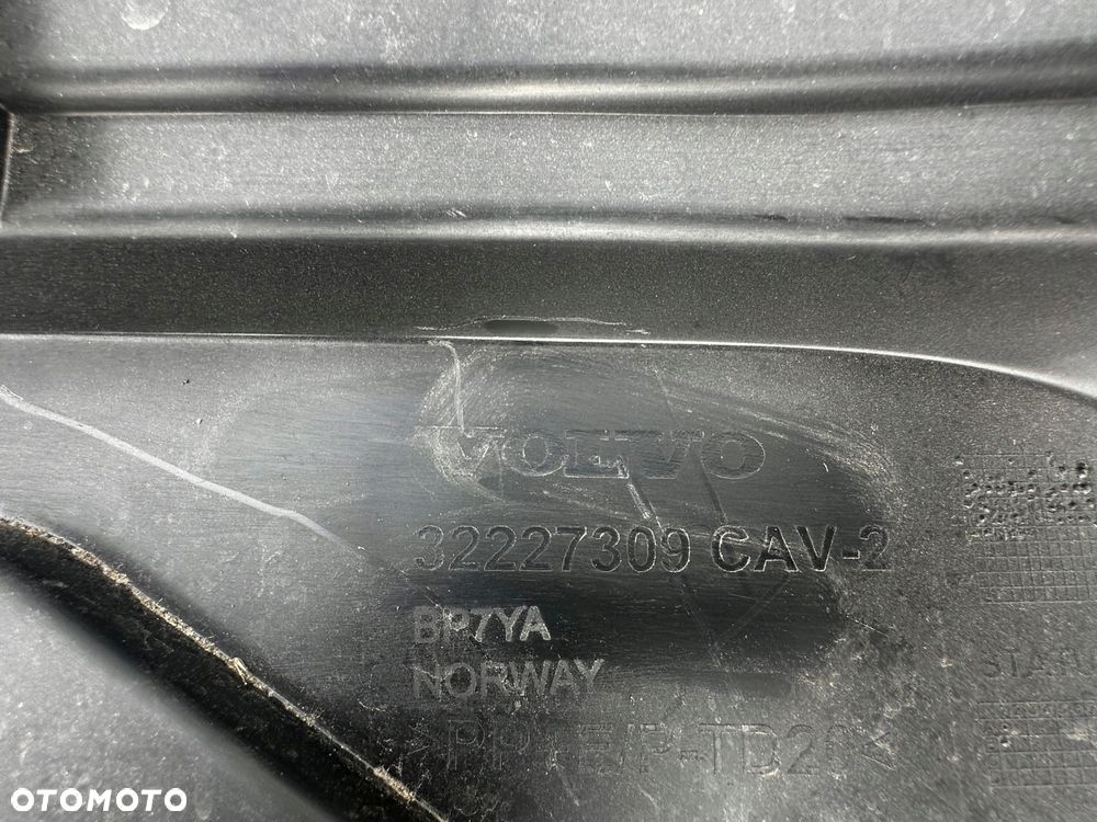 osłona płyta pod zderzak volvo xc40 ii przód 2017 - - 6