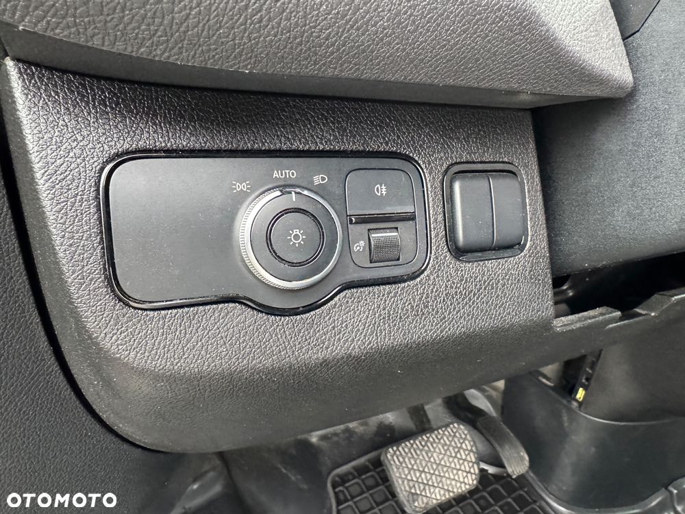 Mercedes-Benz Sprinter - 15