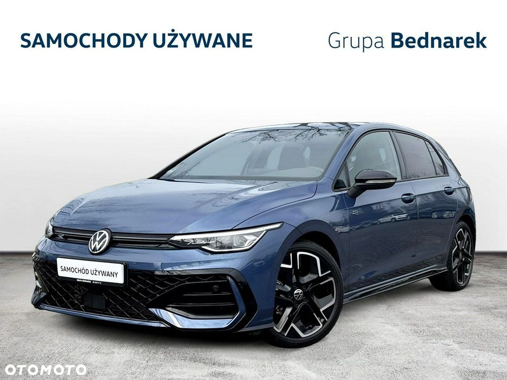 Volkswagen Golf - 1