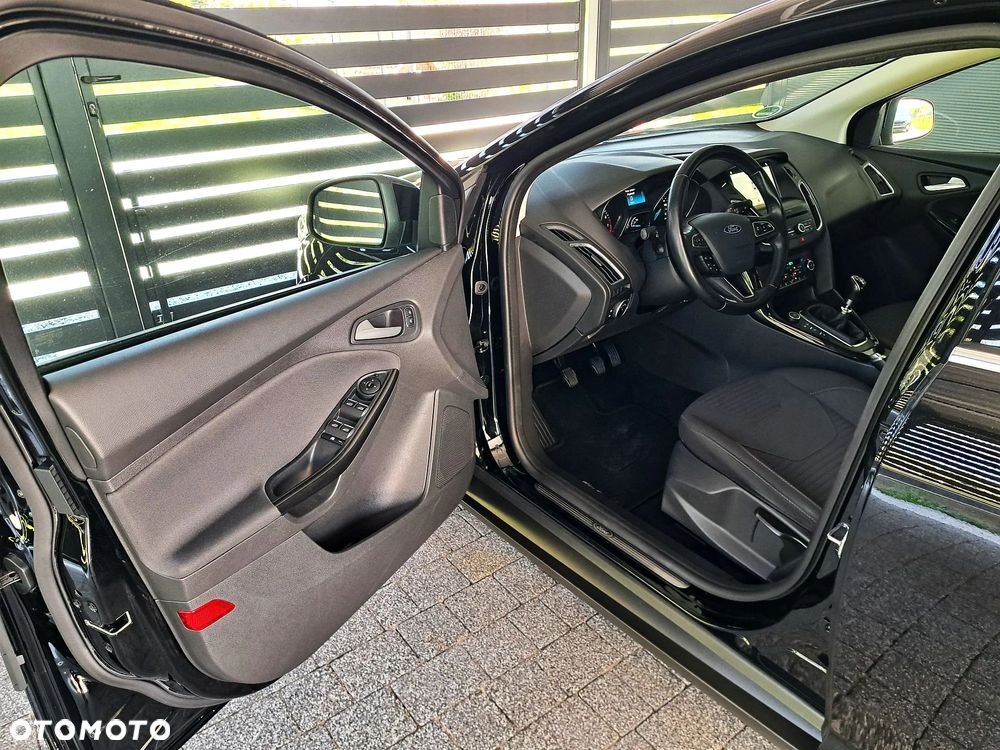 Ford Focus - 15