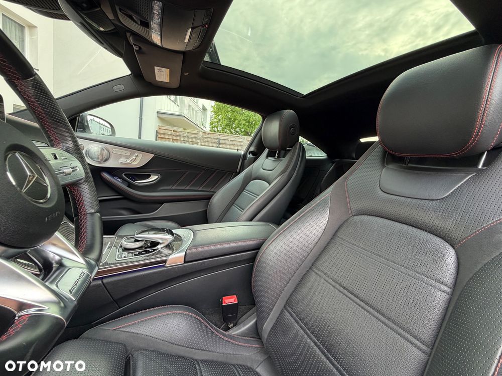 Mercedes-Benz Klasa C AMG 43 4Matic 9G-TRONIC - 25