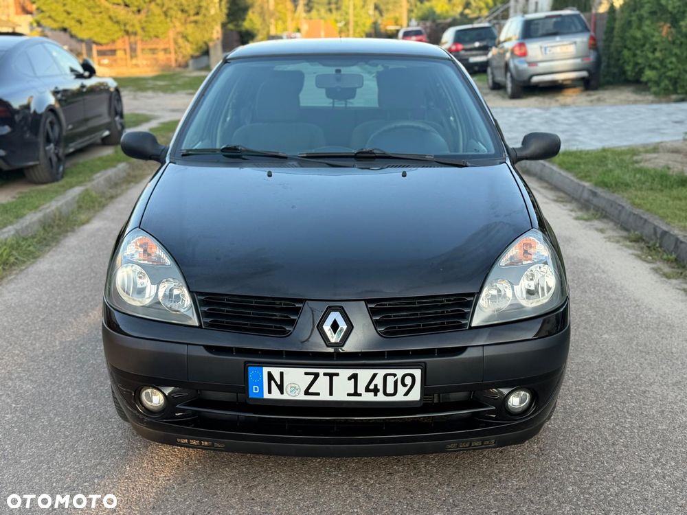 Renault Clio 1.2 16V Emotion - 17