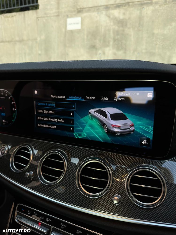 Mercedes-Benz E 300 9G-TRONIC AMG Line - 16