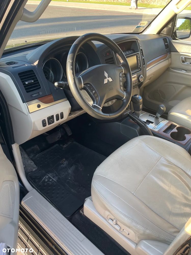 Mitsubishi Pajero 3.2 DID Instyle - 8