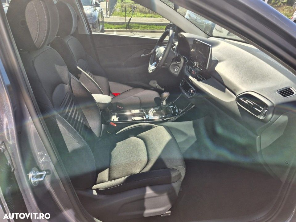 Hyundai i30 Wagon 1.5 96CP M/T Highway - 7