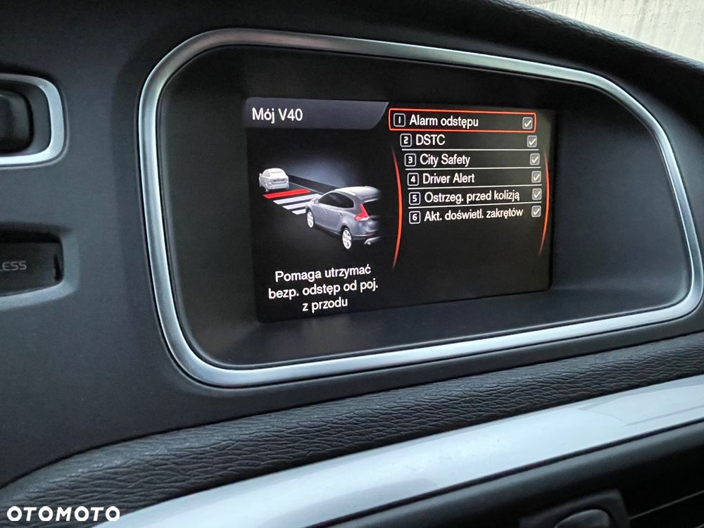 Volvo V40 D3 Summum - 31