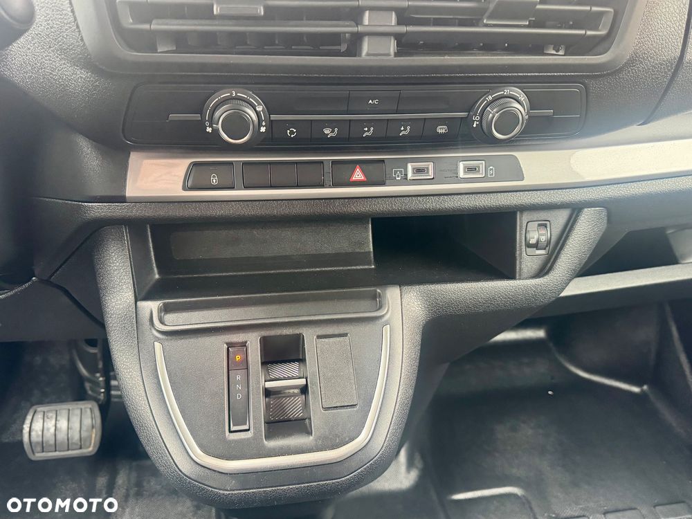 Opel Vivaro - 20