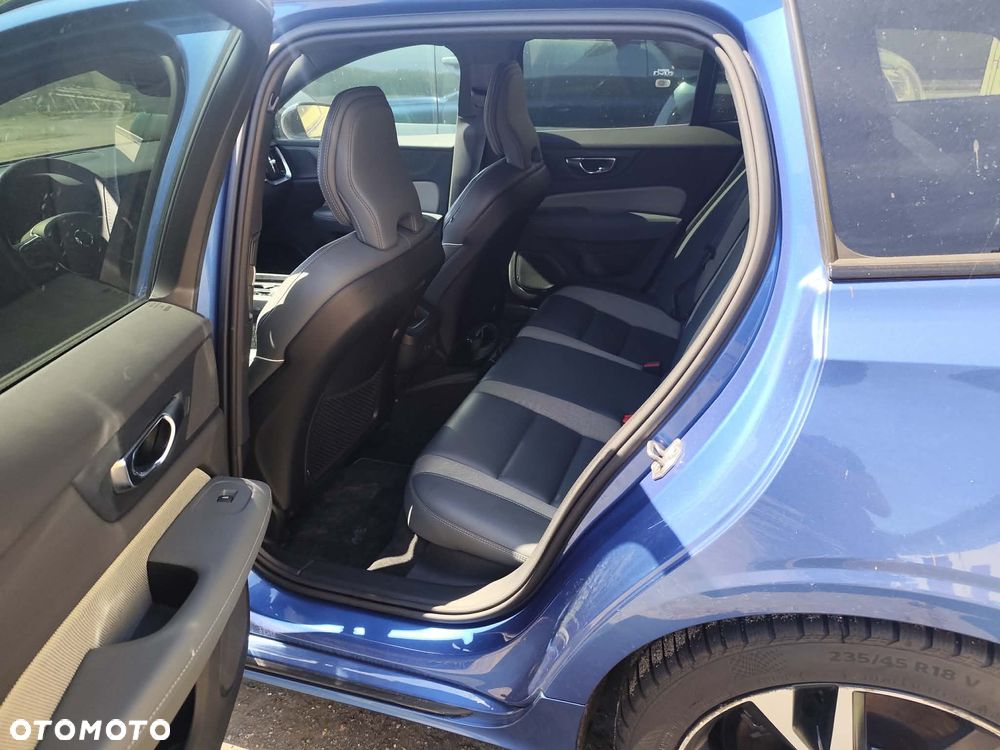 Volvo V60 B5 B AWD Geartronic RDesign - 13