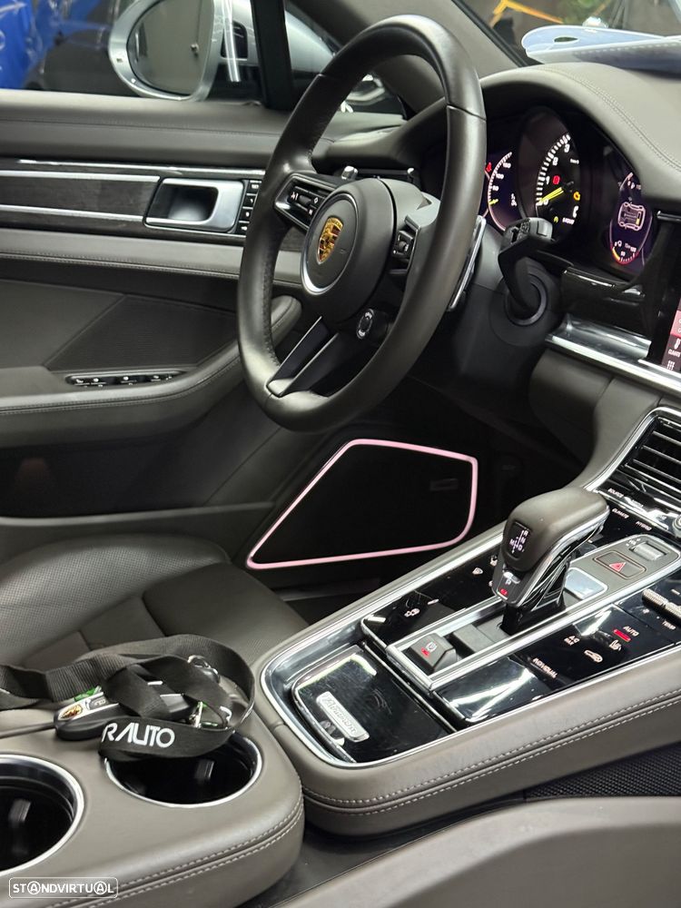 Porsche Panamera Sport Turismo 4S E-Hybrid - 23