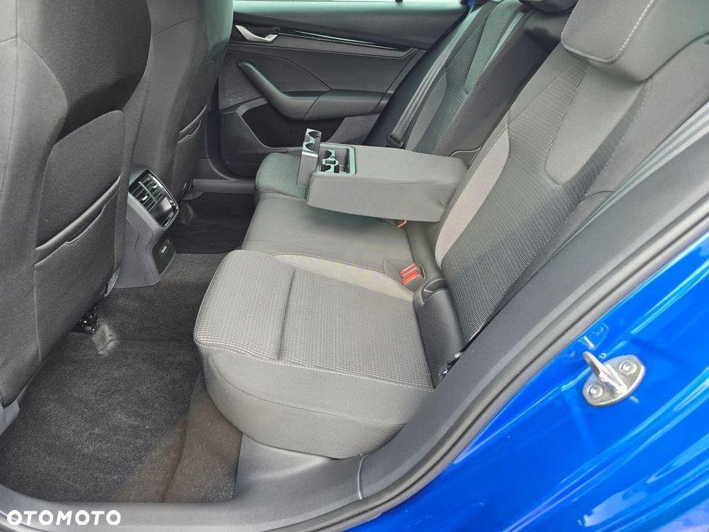 Skoda Octavia 1.5 TSI mHEV Selection DSG - 12