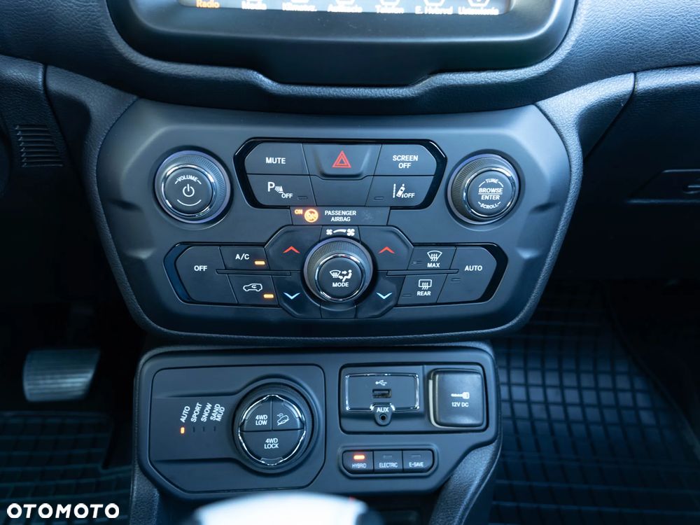 Jeep Renegade 1.3 T-GDI 4xe Automatik Limited - 31