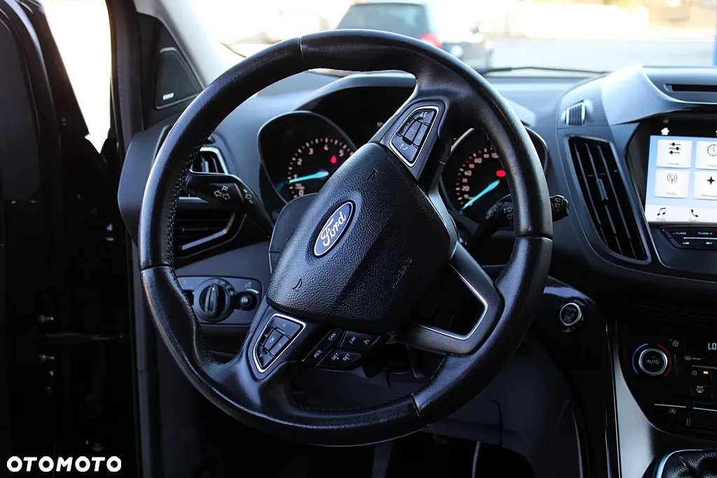 Ford Kuga 1.5 EcoBoost 2x4 Titanium - 15
