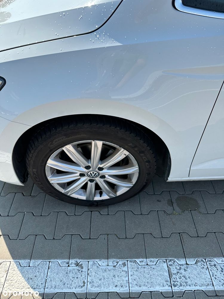 Volkswagen Touran 1.4 TSI BMT Highline DSG - 11