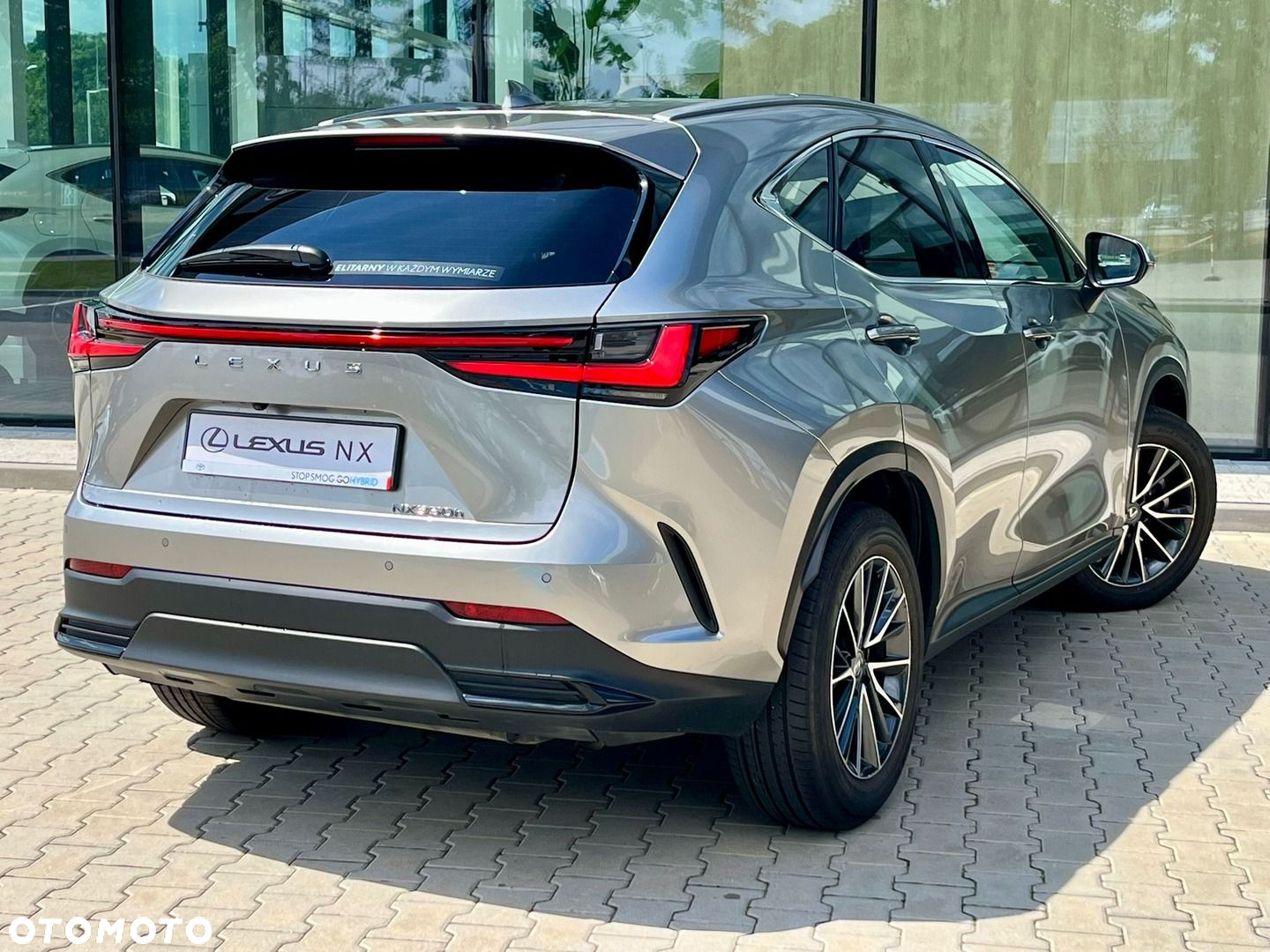 Lexus NX - 12