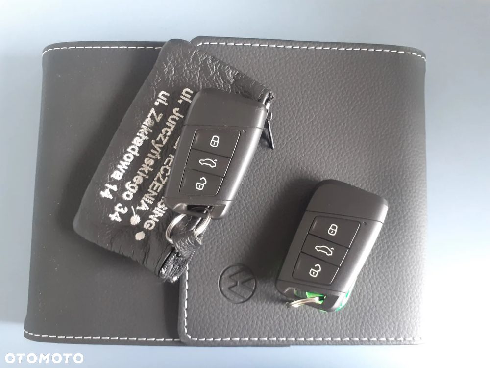 Volkswagen Passat - 27