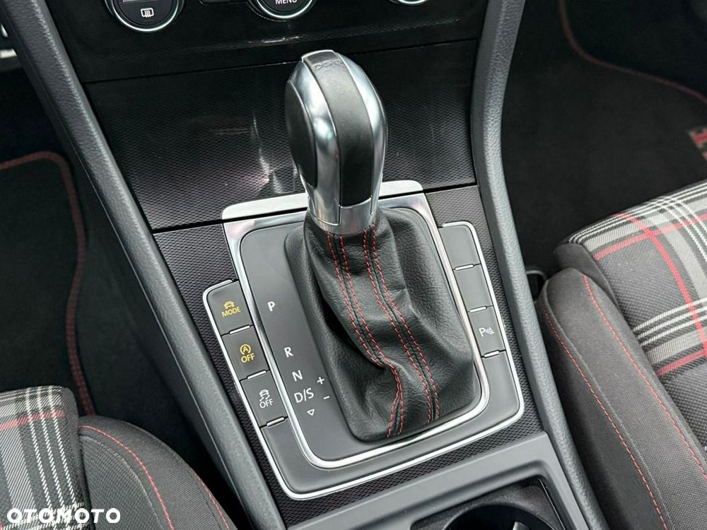 Volkswagen Golf 2.0 TSI BMT GTI Performance DSG - 30