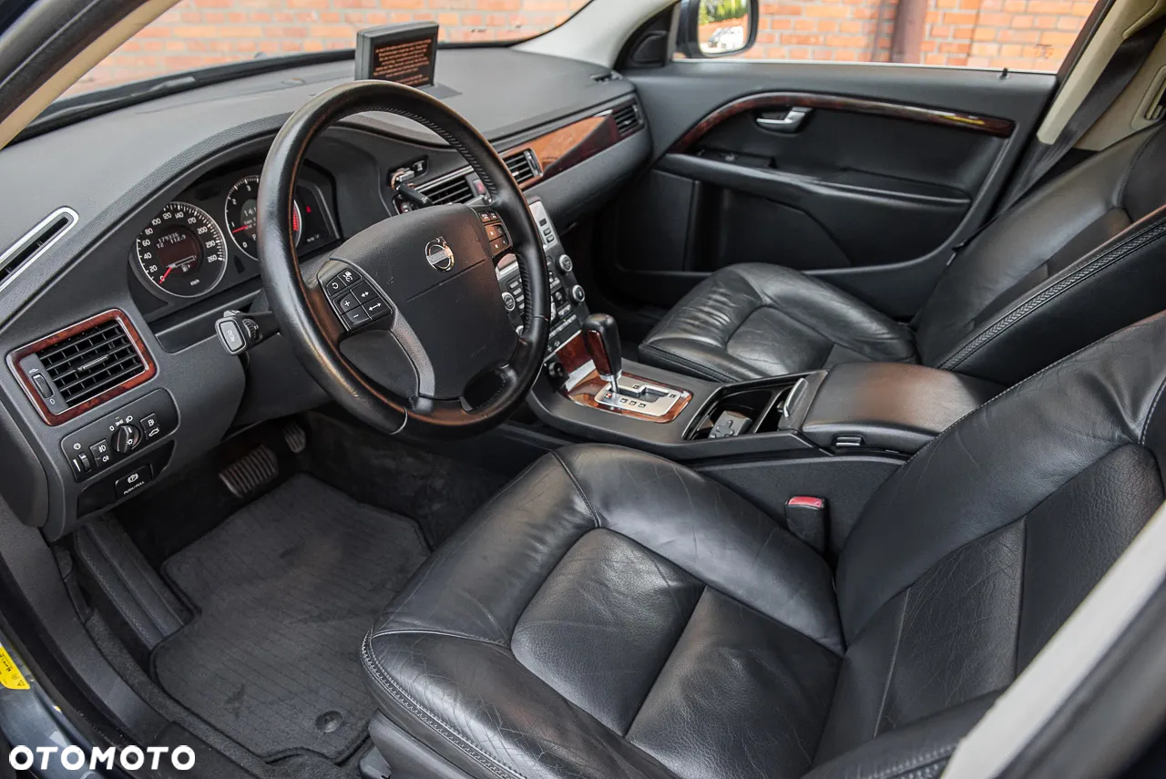 Volvo XC 70 - 7