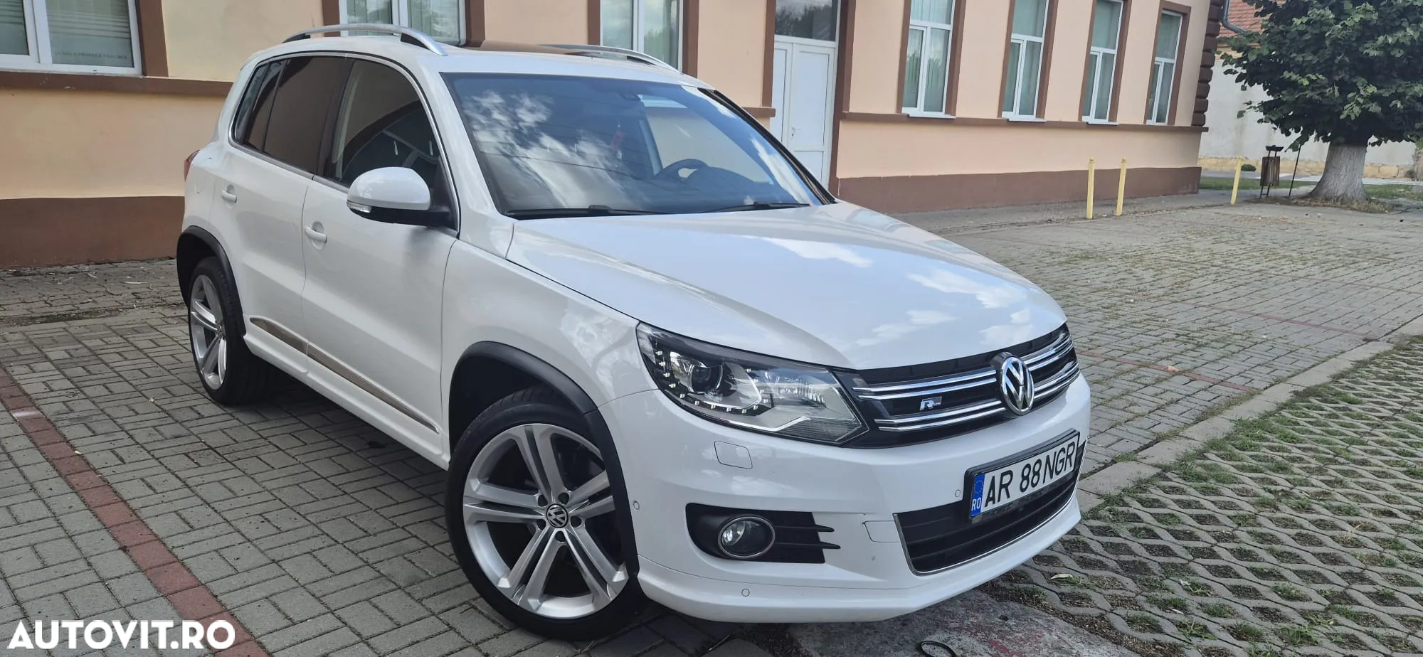 Volkswagen Tiguan - 22