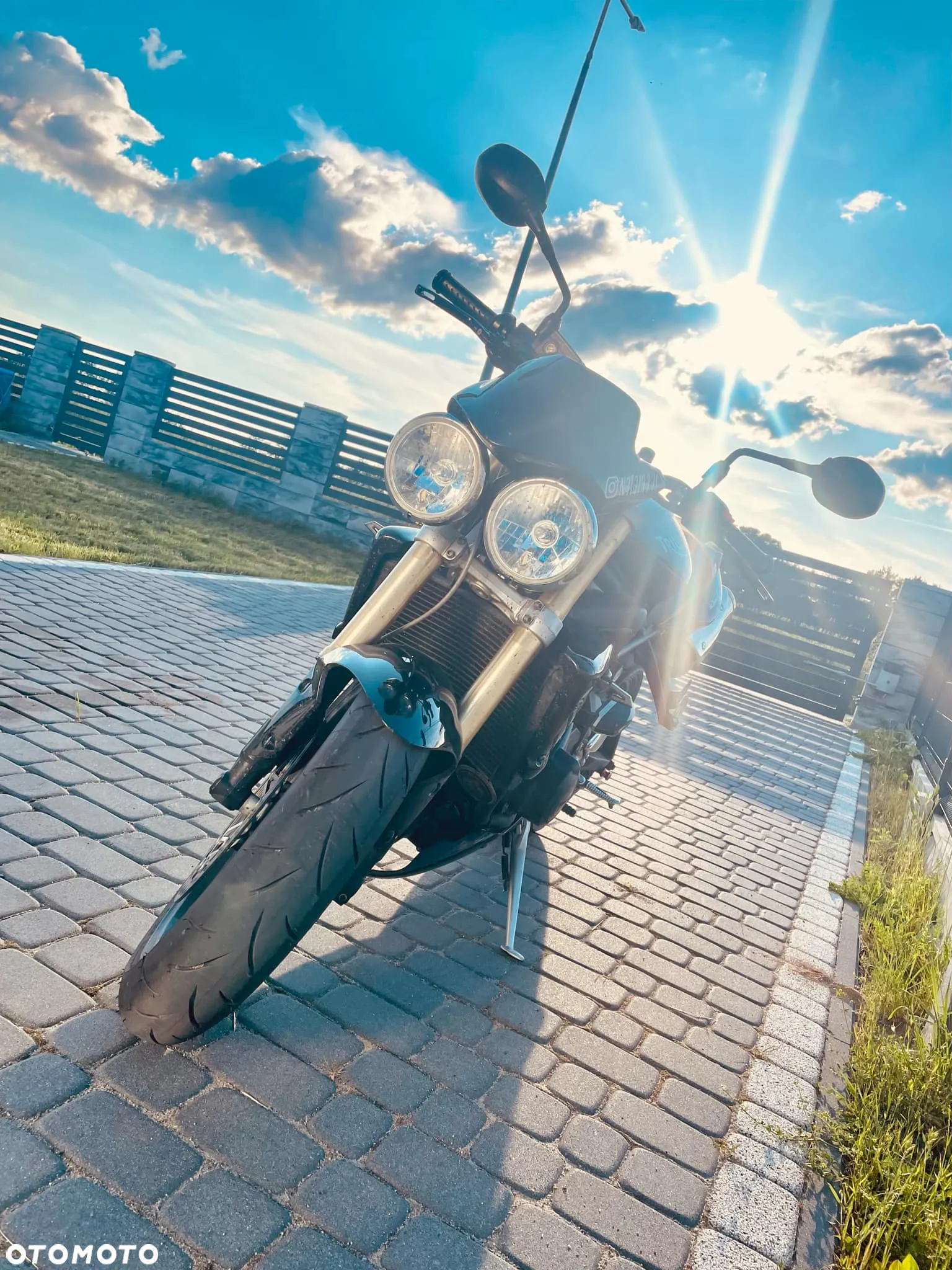 Triumph Street Triple - 23