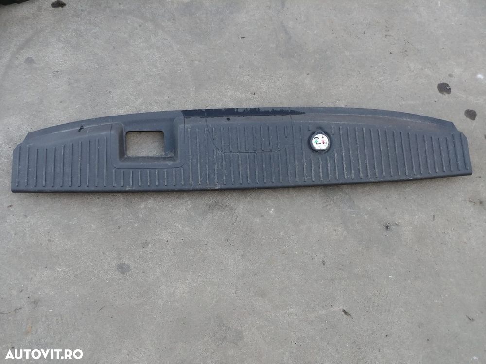 ornament podea usi spate  ford transit courier c4a  2022  et76-r40352-bf et76-r40352-cf - 1