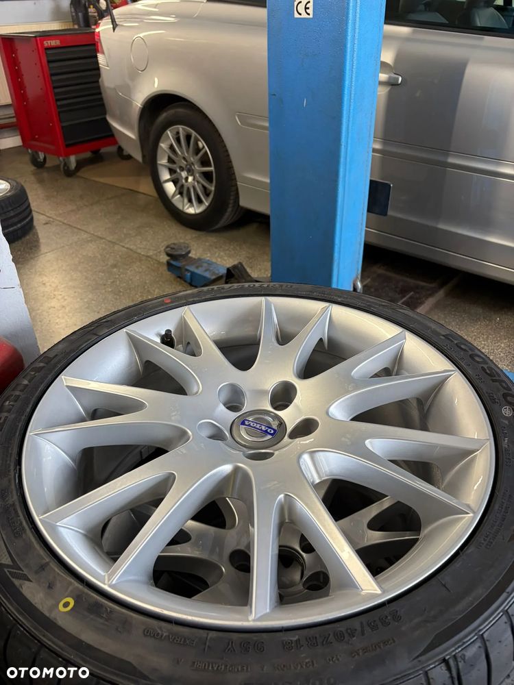 Volvo C70 2.4i Momentum - 27