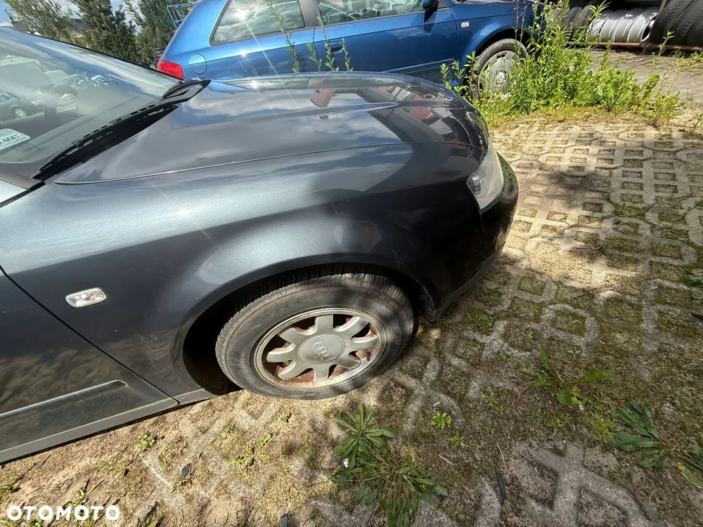 Błotnik Przód Prawy Audi A4 B6 - 1