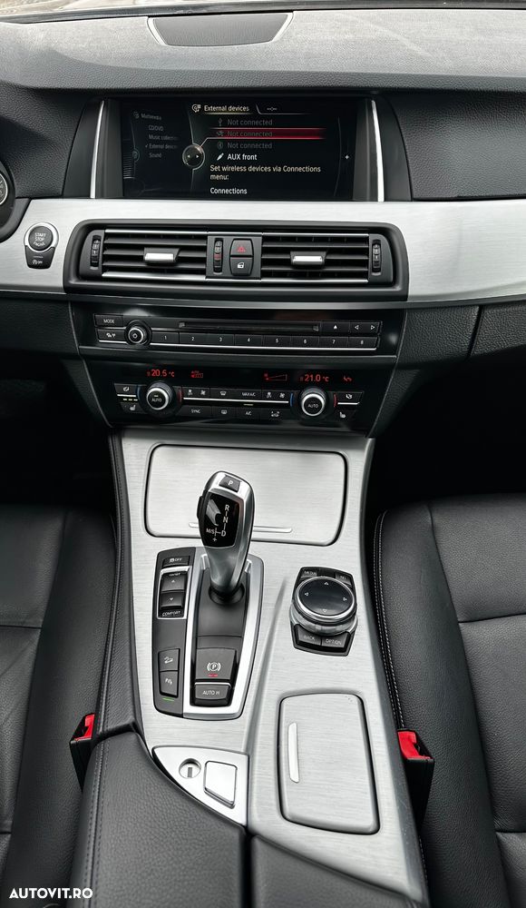 BMW Seria 5 520d xDrive Aut. - 30